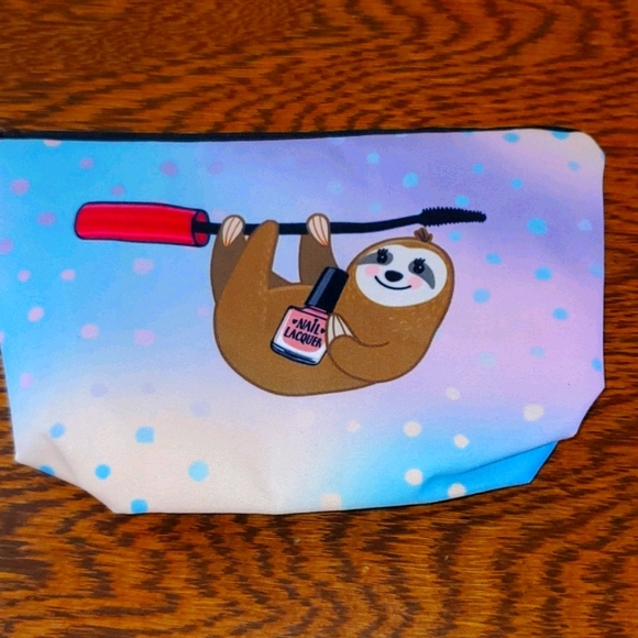Sloth 🦥 pouch - Picture 2 of 6